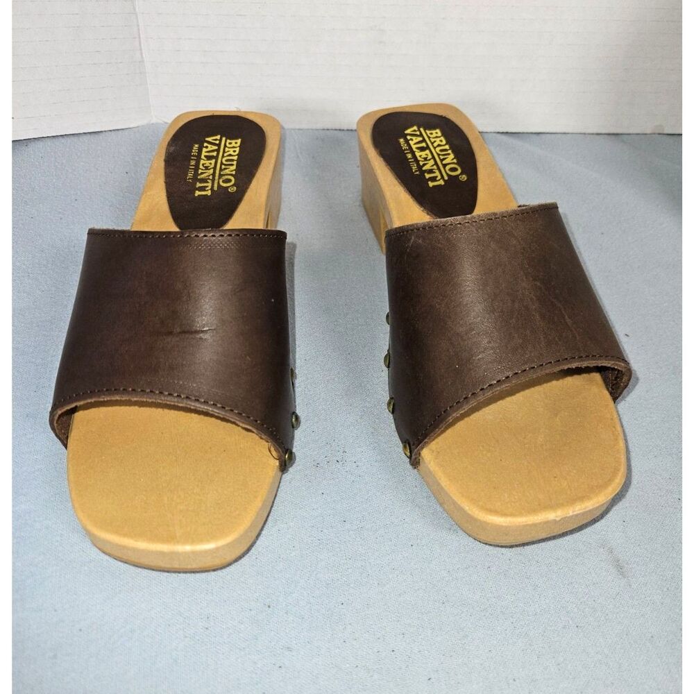 Bruno Valenti Clogs Slide Sandals Sz 40 US 9 Brown Studded Italy Leather Wooden